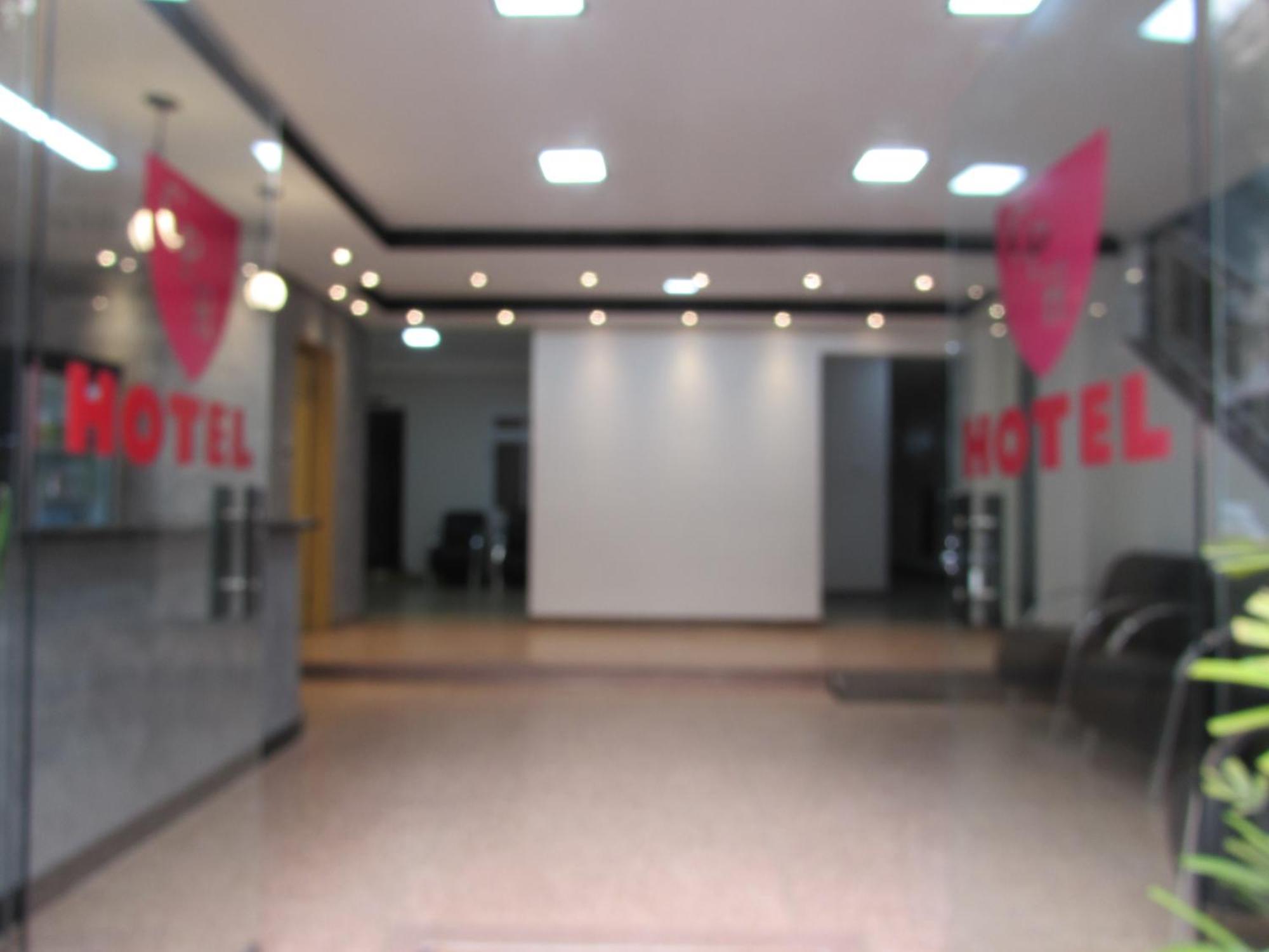 New Comercial Palace Hotel — Photos 1